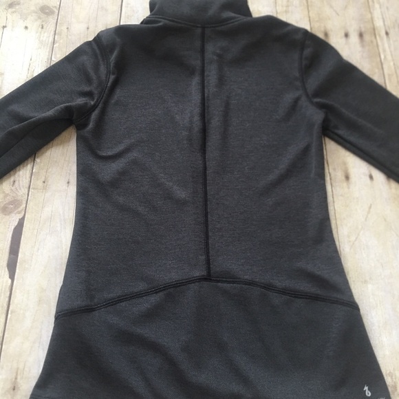 New Balance Lightweight Active Top - Picture 4 of 5